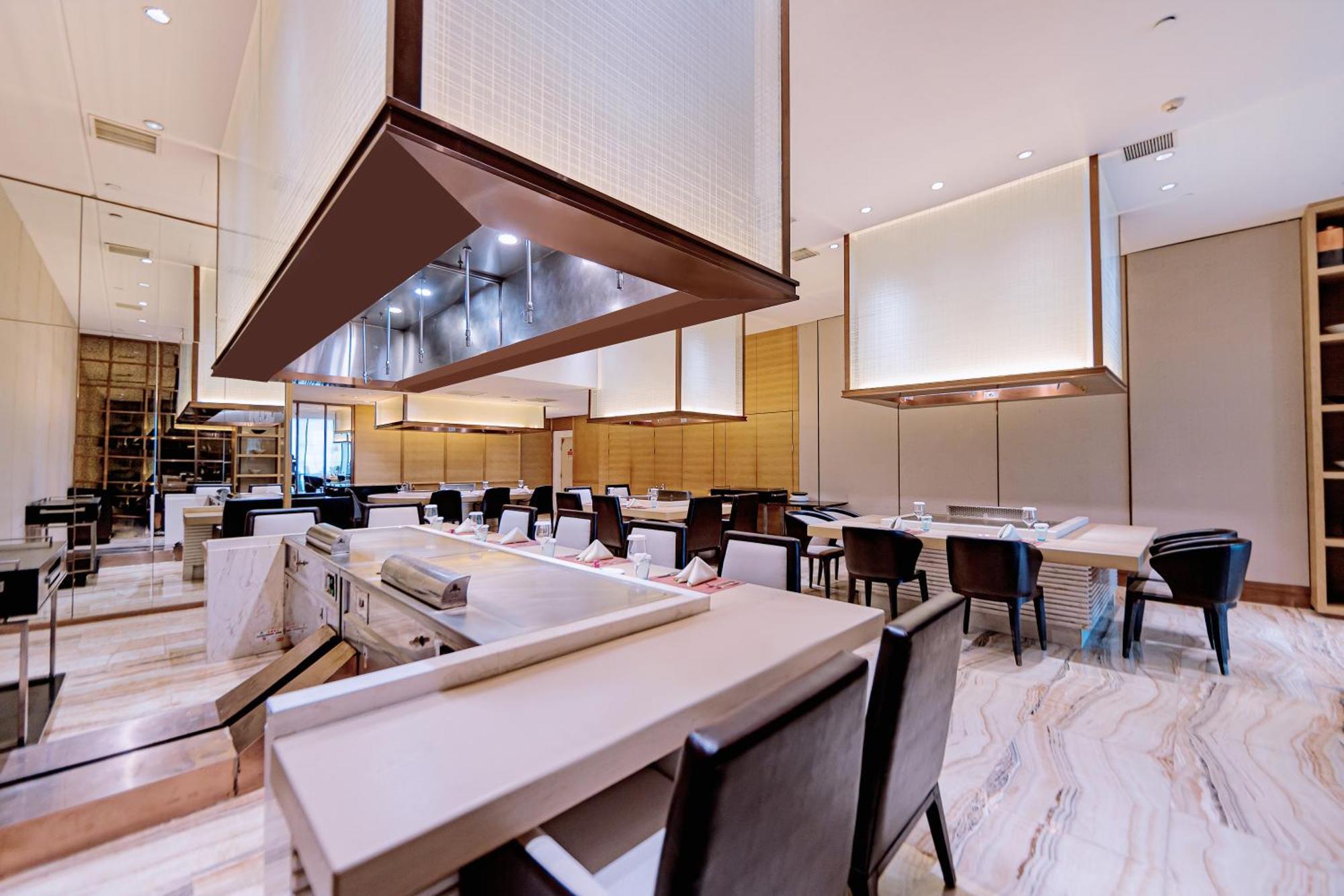 Crowne Plaza Yibin By Ihg Hotel Exterior photo